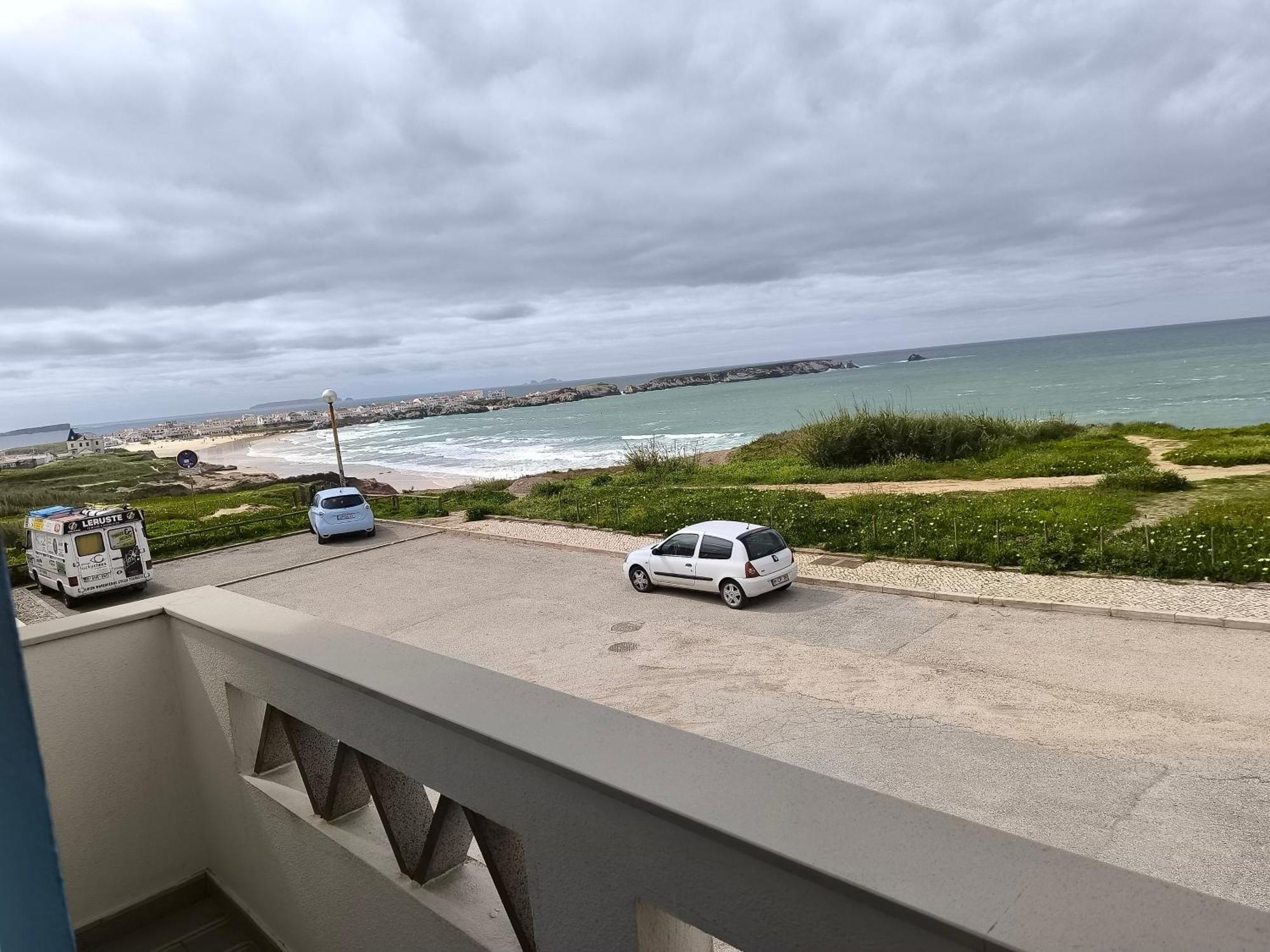 Baleal 4 Surf II Bed & Breakfast Room photo