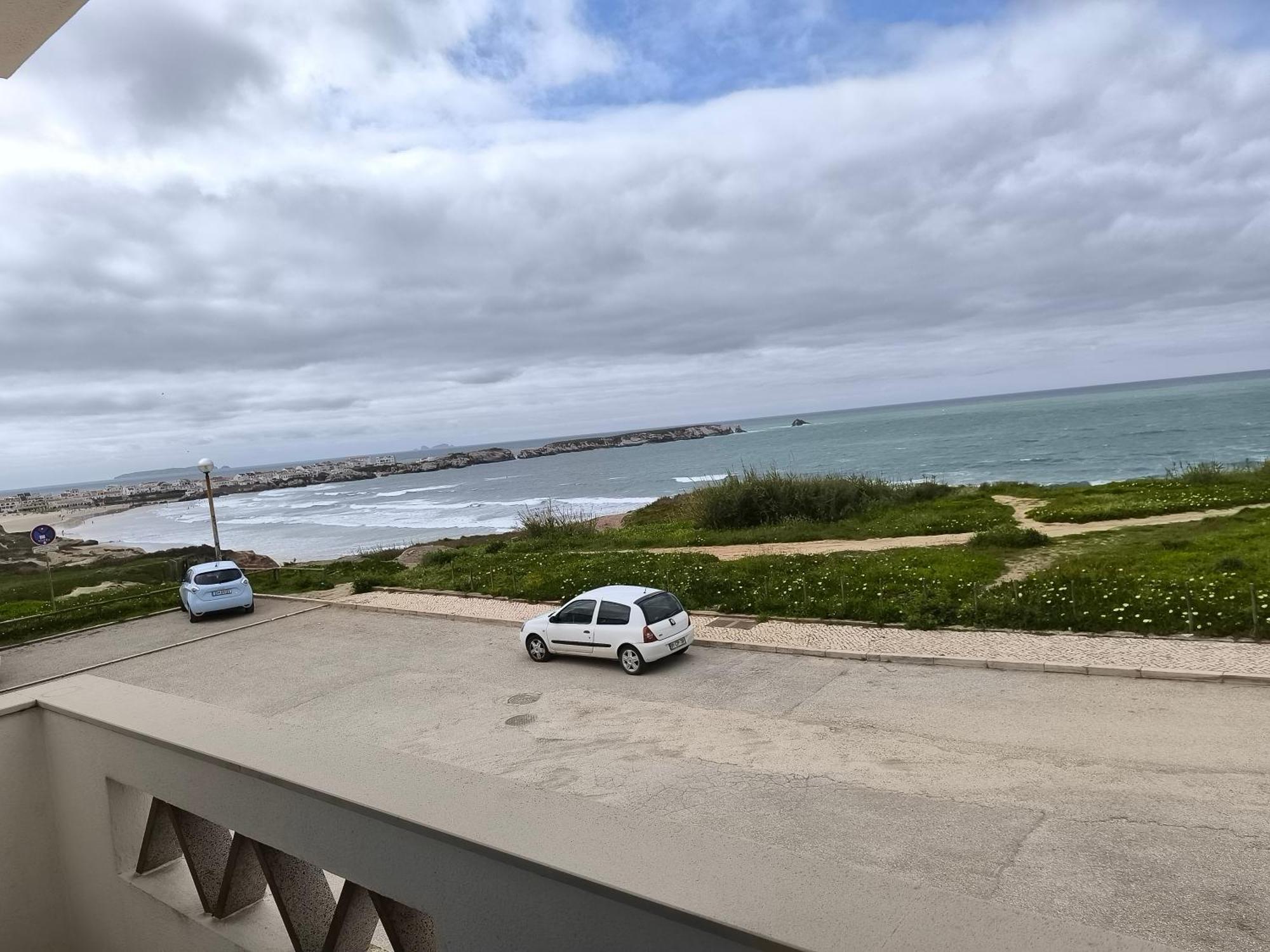 Baleal 4 Surf II Bed & Breakfast Room photo